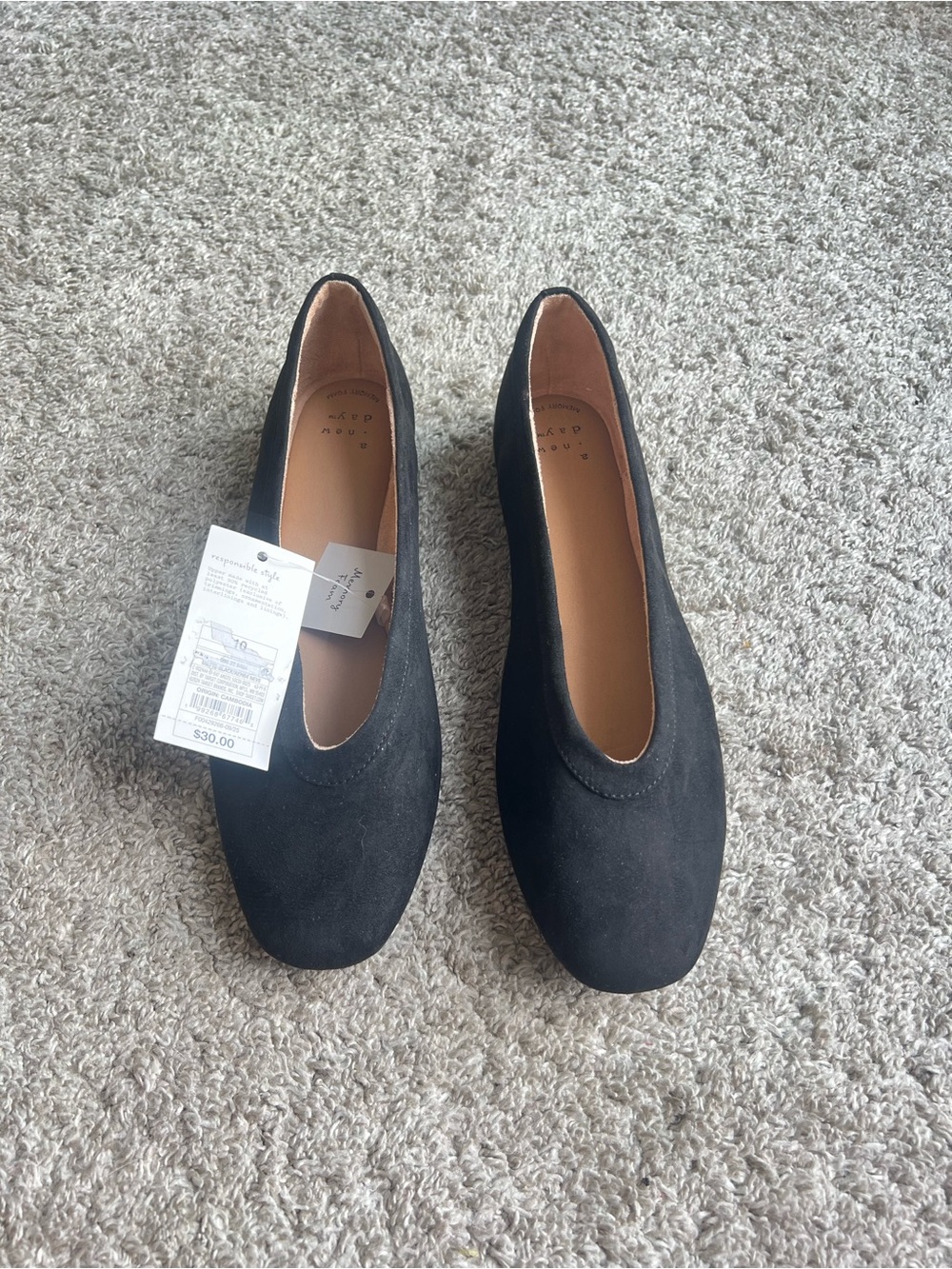 Women’s Black faux Suede Ballet Flats . Size 10